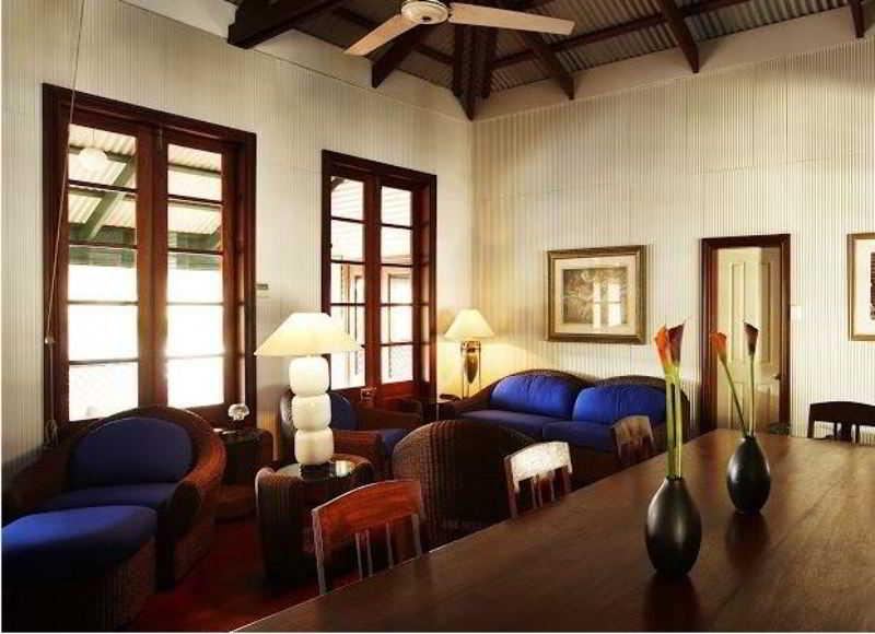 Hotel Pinctada Mcalpine House