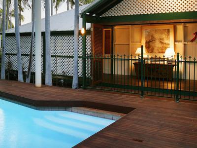 Hotel Pinctada Mcalpine House 4*
